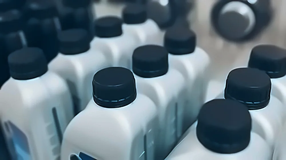 Food sauce and condiment bottle dispensing design and closure compatibility